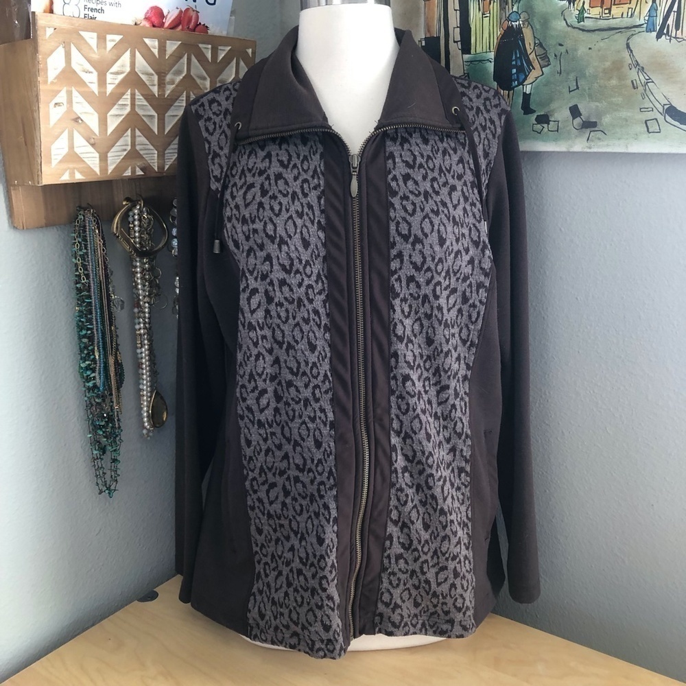 Weekend’s by Chico's Sweatshirt Women's size 2 or M / L Brown Animal Print Zip